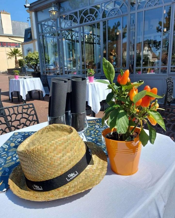 Hotel Restaurant La Pecherie - Le Manoir D'A Cote - Les 5 Ruches -Logis Hotels Courseulles-sur-Mer Kültér fotó