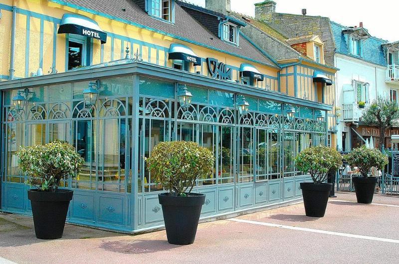 Hotel Restaurant La Pecherie - Le Manoir D'A Cote - Les 5 Ruches -Logis Hotels Courseulles-sur-Mer Kültér fotó